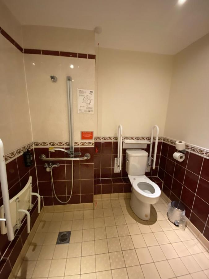 Ibis Budget Bromsgrove Eksteriør bilde